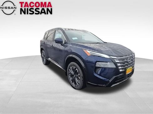 New 2026 Nissan Rogue Platinum image 2