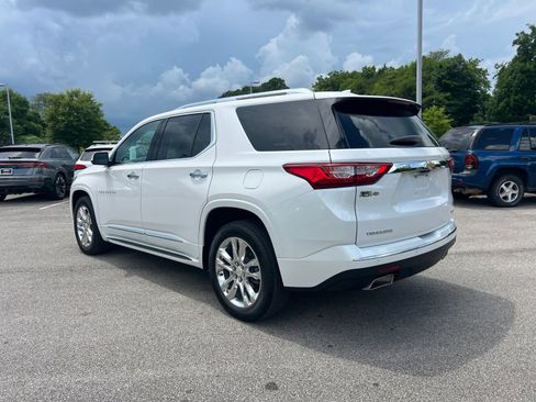 Used 2021 Chevrolet Traverse High Country FWD image 9