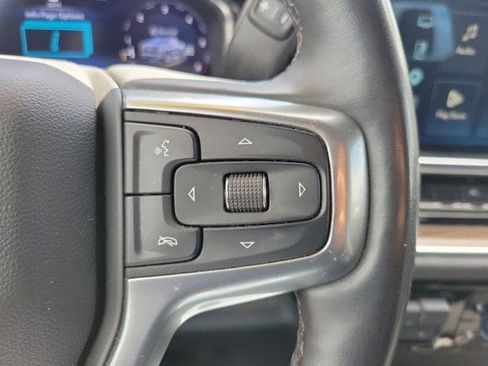 Used 2025 Chevrolet Silverado 1500 LT AWD/4WD image 18