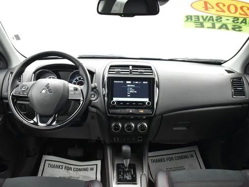Used 2024 Mitsubishi Outlander Sport SE image 19