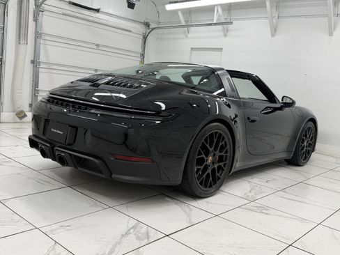 Certified 2025 Porsche 911 Targa 4 GTS AWD/4WD image 12