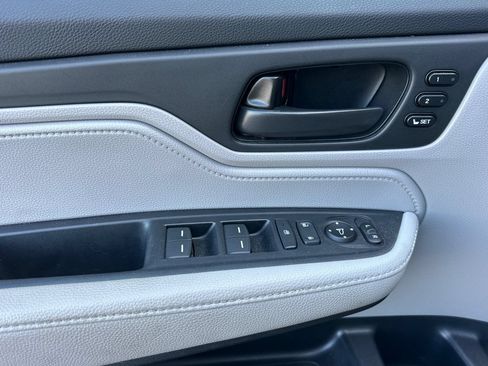 Used 2024 Honda Odyssey EX-L image 11
