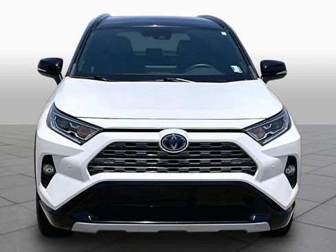 Used 2021 Toyota RAV4 XSE AWD/4WD image 4