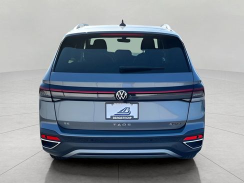 New 2025 Volkswagen Taos SE AWD/4WD image 6