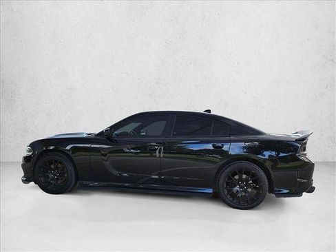 Used 2019 Dodge Charger GT w/ Blacktop Package RWD image 8