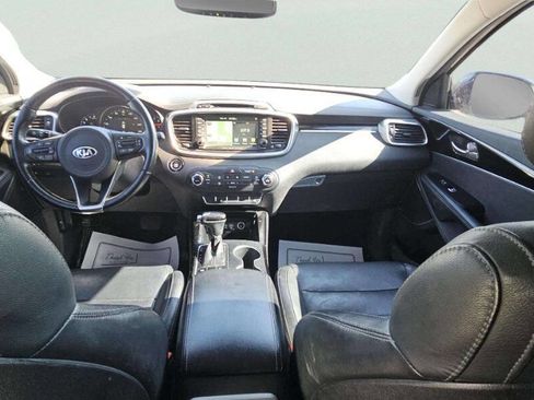 Used 2016 Kia Sorento SX image 8