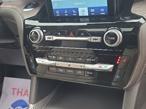 Certified 2021 Ford Explorer Platinum w/ Equipment Group 601A image 5