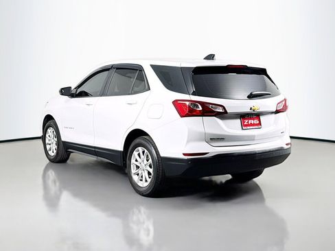 Used 2020 Chevrolet Equinox LS image 3