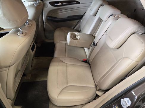 Used 2015 Mercedes-Benz ML 350 4MATIC image 21