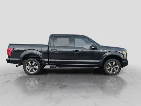 Used 2015 Ford F150 XLT w/ Equipment Group 302A Luxury AWD/4WD image 9