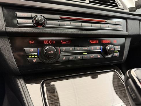 Used 2016 BMW 550i Sedan RWD image 31