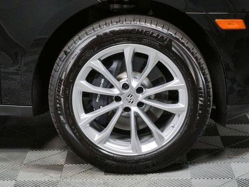 New 2026 Porsche Macan Turbo AWD/4WD image 40