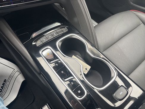 Used 2023 Buick Envision Essence w/ Sport Touring Package image 16