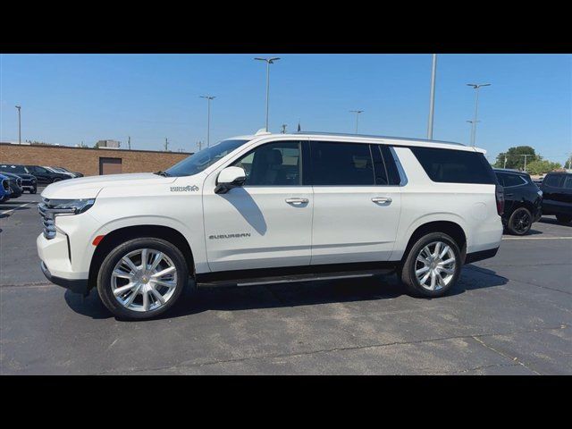 Certified 2023 Chevrolet Suburban High Country AWD/4WD image 5