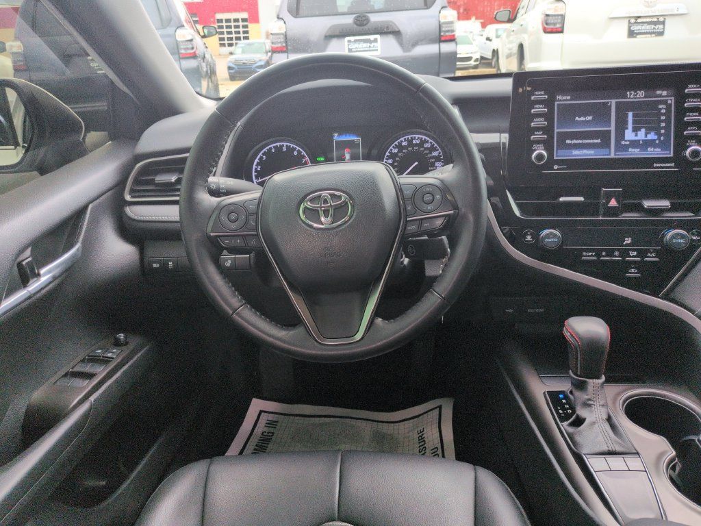 Used 2024 Toyota Camry SE w/ Cold Weather Package FWD image 13