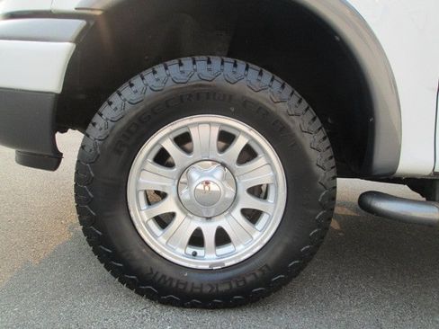 Used 2000 Ford Expedition XLT AWD/4WD image 8