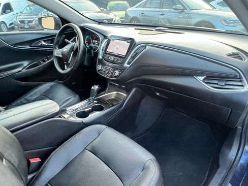 Used 2017 Chevrolet Malibu Premier w/ Premier Sun and Wheel Package FWD image 28