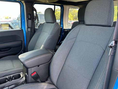 New 2025 Jeep Wrangler Sahara image 18