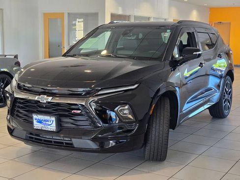Certified 2024 Chevrolet Blazer RS w/ Driver Confidence II Package AWD/4WD image 4