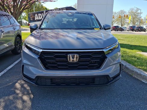 Used 2024 Honda CR-V EX image 2