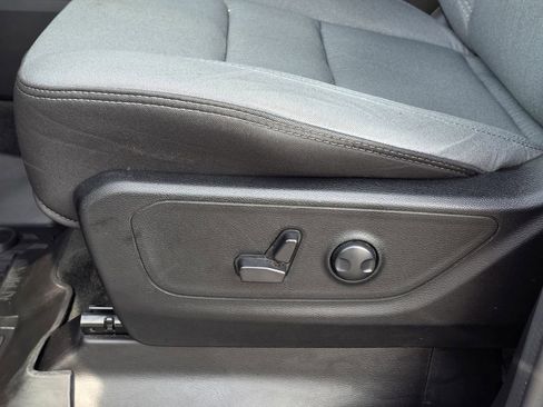 Used 2023 RAM 1500 Lone Star image 22