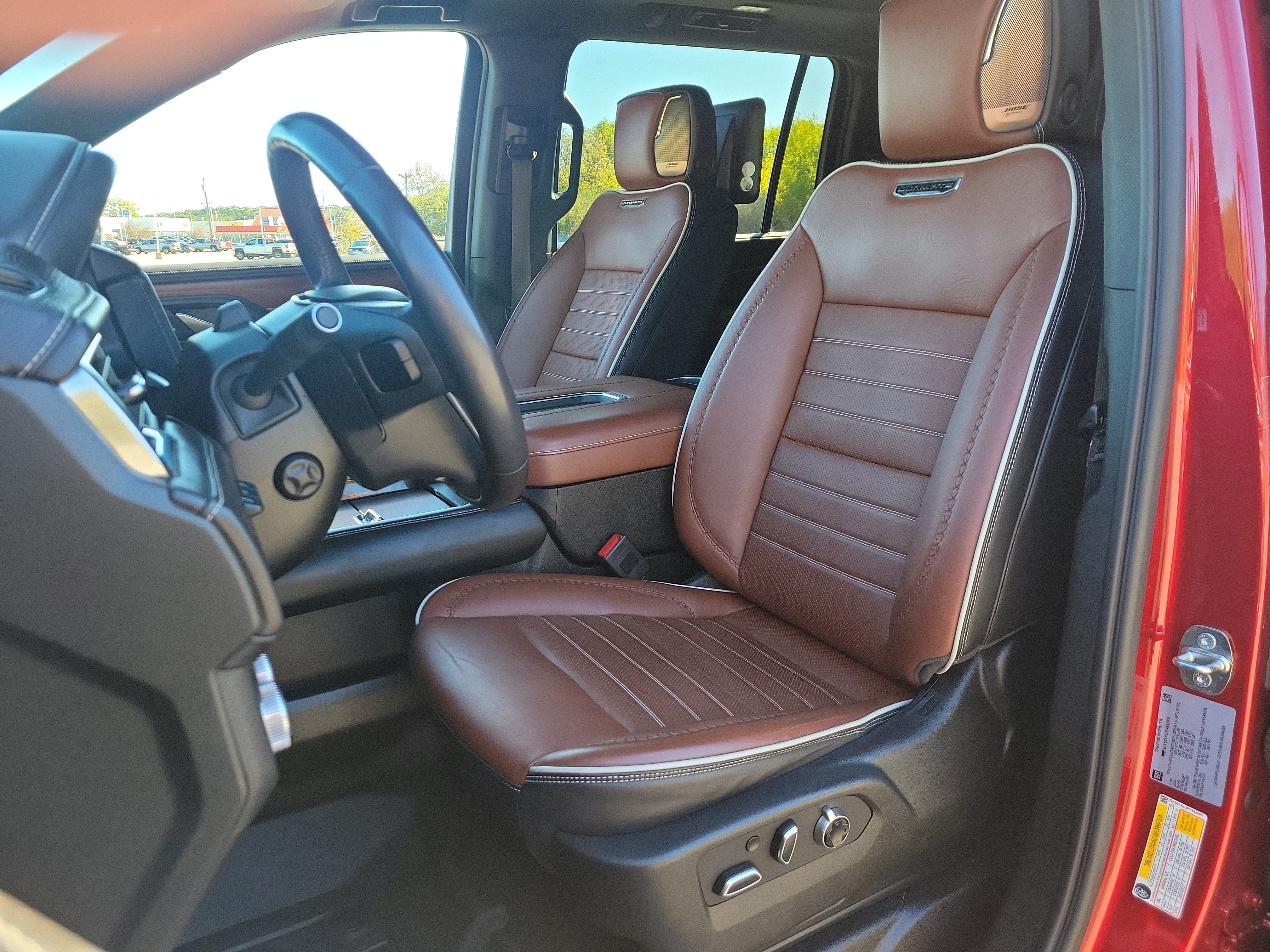 Used 2023 GMC Yukon XL Denali Ultimate AWD/4WD image 14