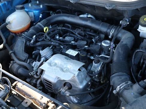 Used 2020 Ford EcoSport SE w/ SE Convenience Package image 9