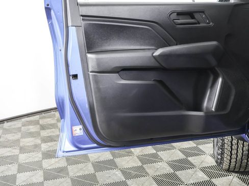 Used 2024 Chevrolet Colorado Trail Boss w/ Technology Package image 35