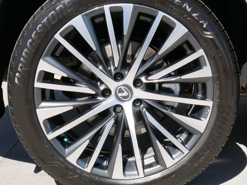 Certified 2025 Lexus RX 350 w/ Convenience Package image 27