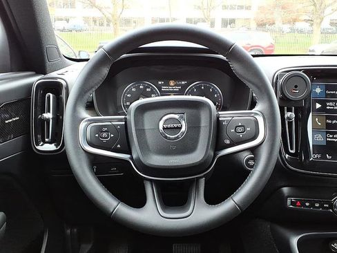 Used 2019 Volvo XC40 T5 Inscription AWD/4WD image 23