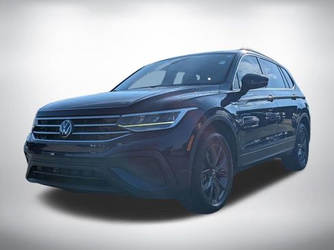 Used 2023 Volkswagen Tiguan SE FWD image 7
