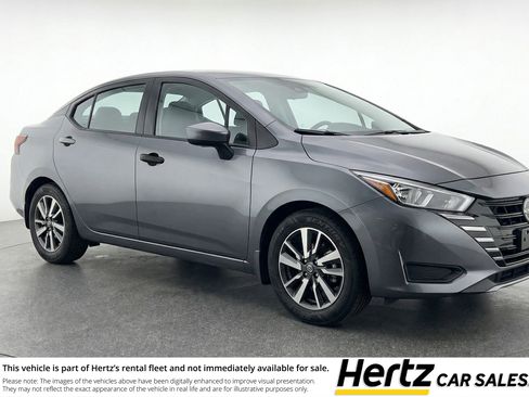 Used 2025 Nissan Versa SV FWD image 1