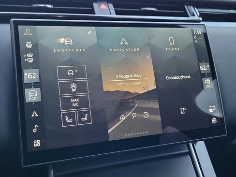 Used 2025 Land Rover Range Rover Velar Dynamic SE image 31