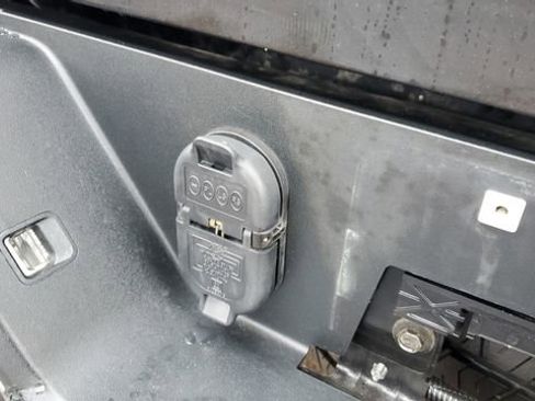 Used 2020 GMC Sierra 1500 AT4 w/ AT4 Premium Package image 29