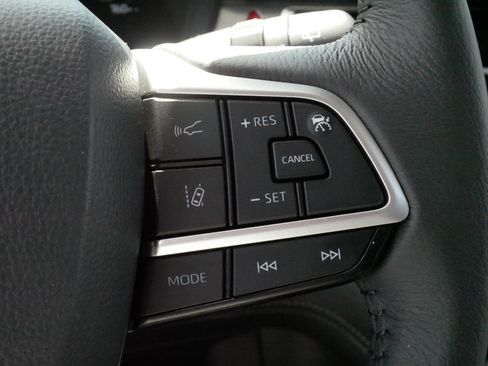Used 2025 Toyota Sienna XLE w/ XLE Plus Package AWD/4WD image 26