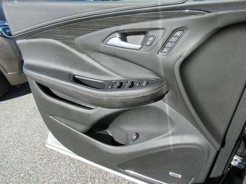 Used 2017 Buick Envision Premium w/ Driver Confidence Package image 26