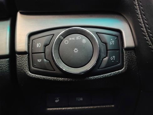 Used 2017 Ford Explorer Platinum AWD/4WD image 28