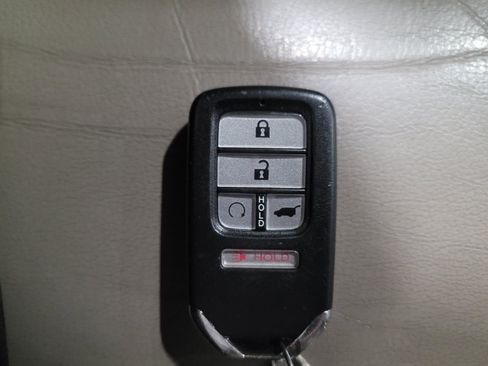 Used 2018 Honda Pilot EX-L image 32