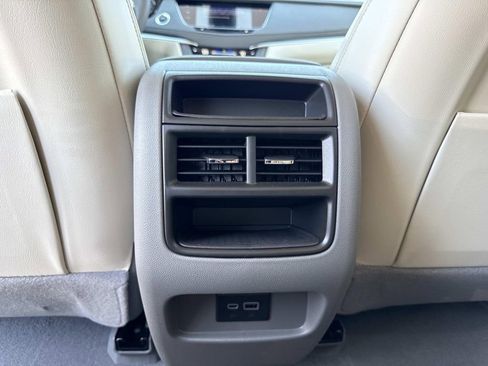 New 2026 Cadillac XT5 Premium Luxury image 16