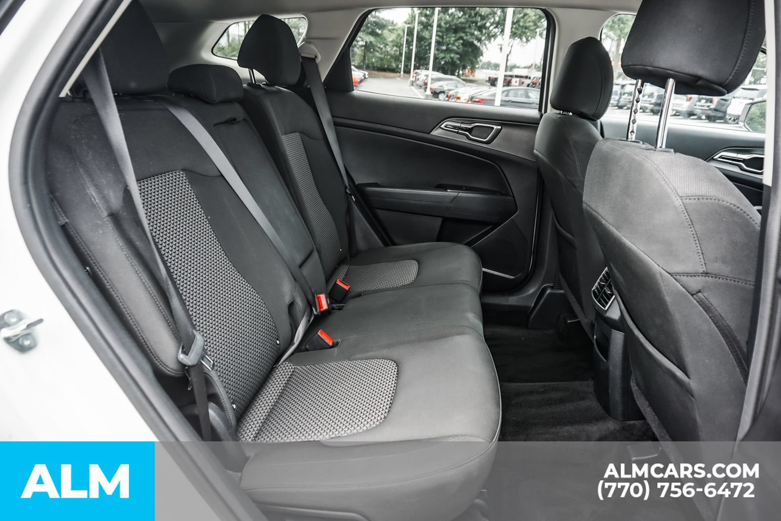 Used 2025 Kia Sportage LX FWD image 23