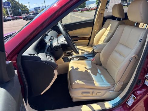 Used 2011 Honda Crosstour EX-L image 10