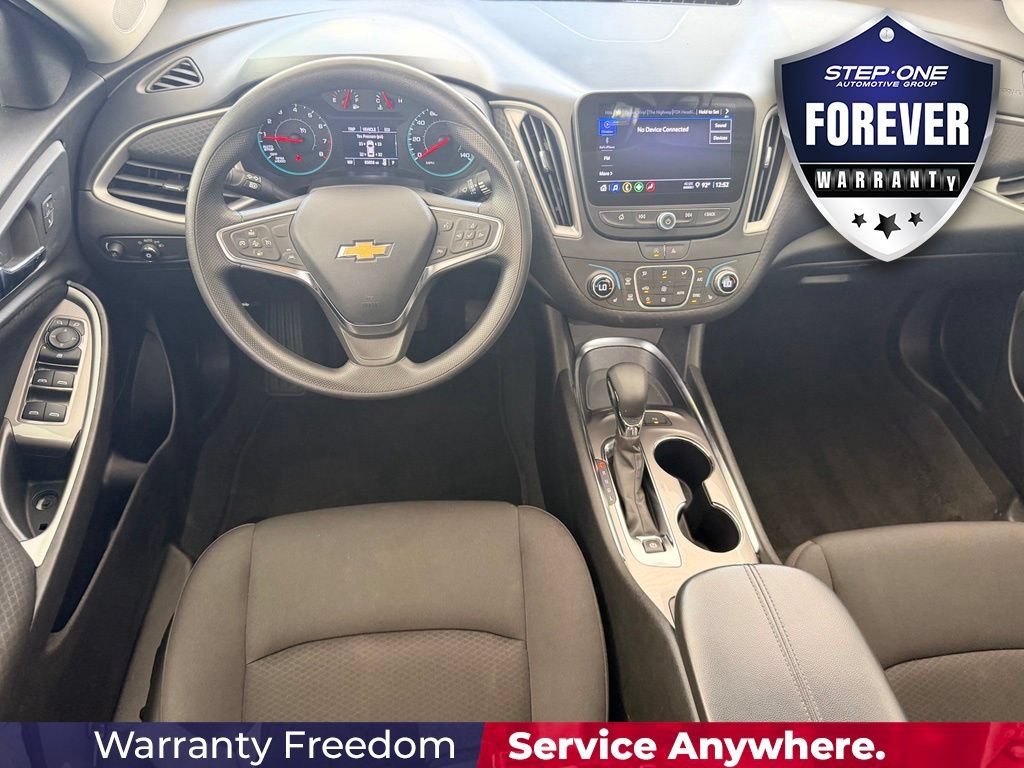 Used 2025 Chevrolet Malibu LT FWD image 15