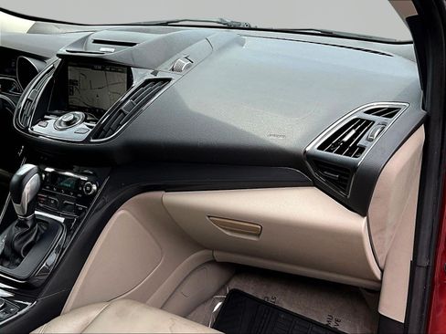 Used 2015 Ford Escape Titanium FWD image 26