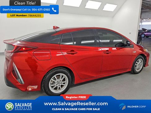 Used 2017 Toyota Prius Prime Premium w/ Carpet Mat Package image 4