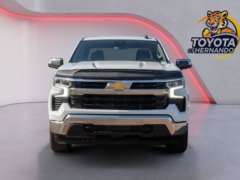 Used 2023 Chevrolet Silverado 1500 LT image 2