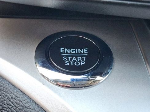 Used 2024 Ford Explorer XLT w/ Equipment Group 202A image 19