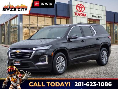 Used 2022 Chevrolet Traverse LT