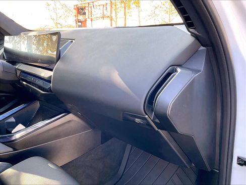 Certified 2025 BMW X3 xDrive30i w/ Convenience Package image 17