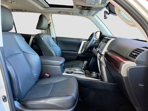 Used 2023 Toyota 4Runner Limited AWD/4WD image 31