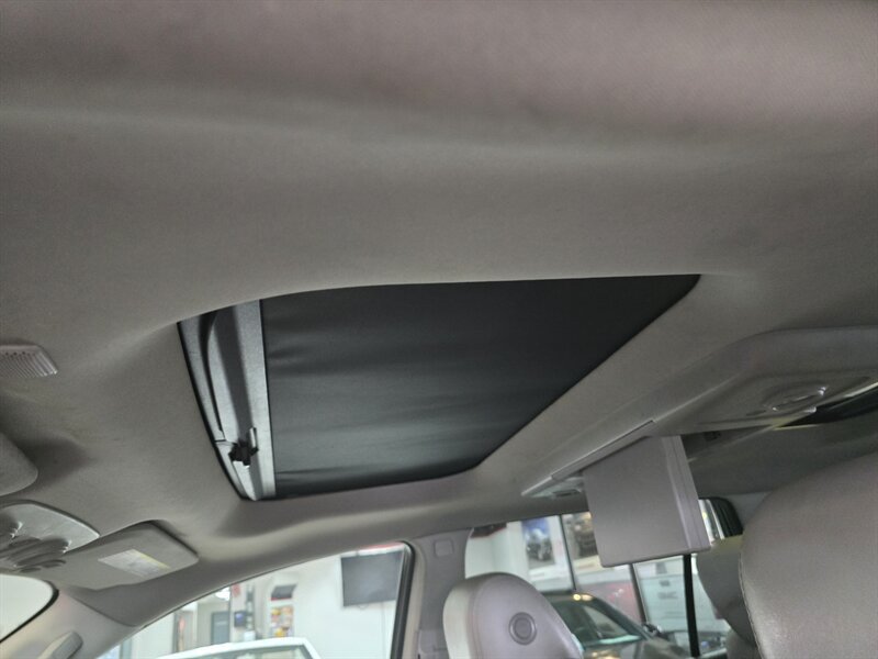Used 2016 Buick Enclave Premium w/ Experience Buick Package FWD image 37